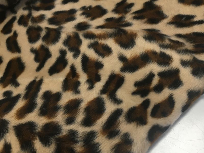 Peluche pelo corto LEOPARDO 