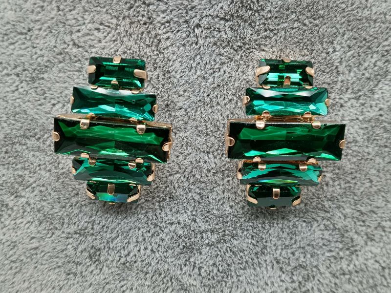 Pendientes verdes